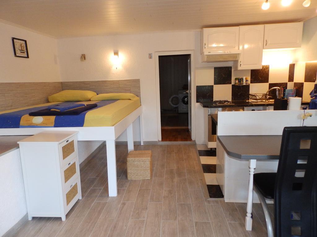 מורטר Drescher Apartments מראה חיצוני תמונה
